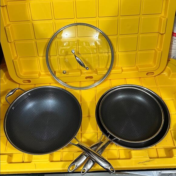 HEXCLAD 4 Piece Nonstick Stainless Steel Frying Pan Set 10 12 and Wok $600 - Picture 1 of 7